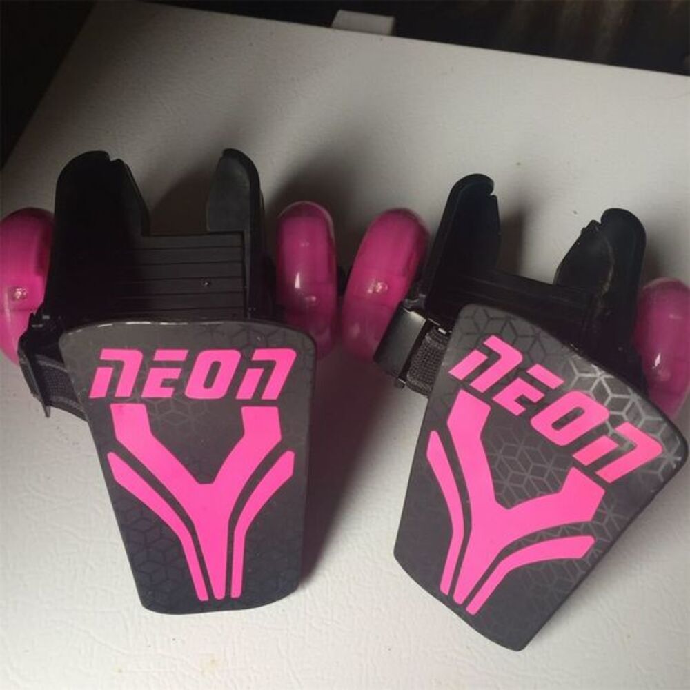 Yvolution Neon Vybe LED Light-Up Heel Skates‎ for Kids 6+